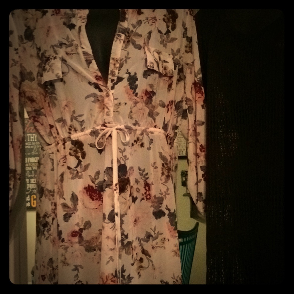 Cream flower printed med top